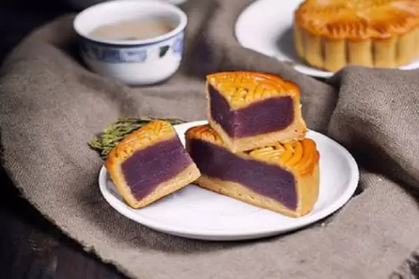 Bánh nướng nhân khoai môn